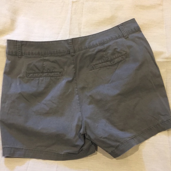 Sonoma shorts Olive green color - Picture 2 of 2
